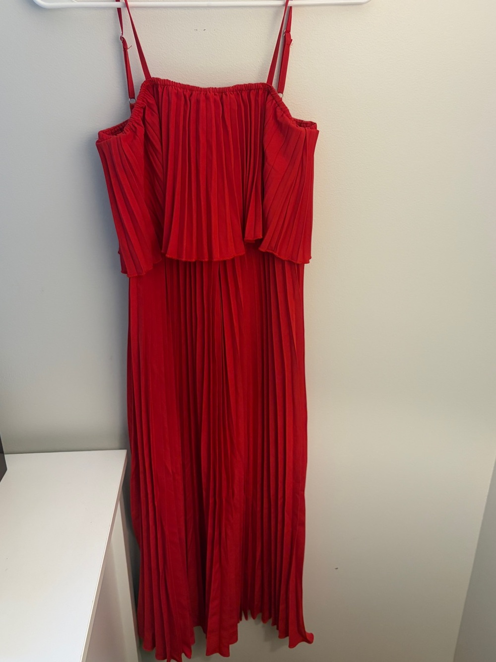 Red Pleated Spaghetti Strap Midi Dress
